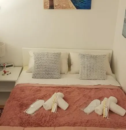 Golden Sun Mareda Novigrad, Istria, Croatia Novigrad Istria