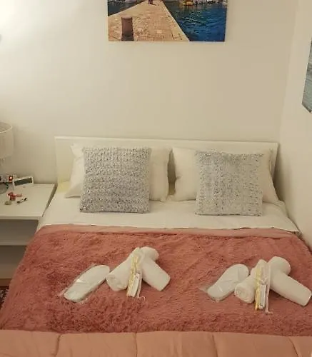 Golden Sun, Novigrad, Istria, Croatia Novigrad Istria