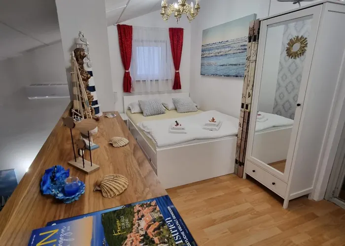 Apartment Golden Sun, Novigrad, Istria, Croatia *